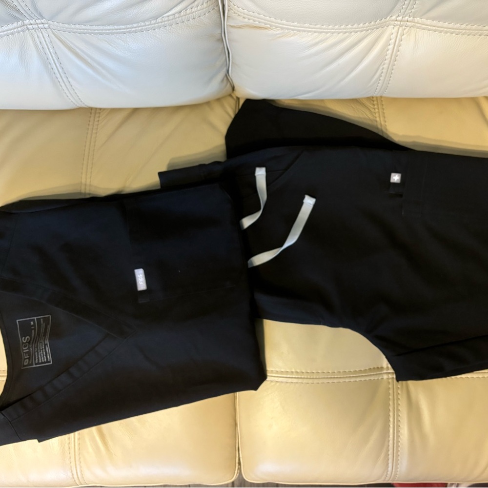 Figs 2 piece set